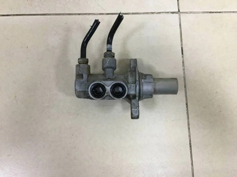 Цилиндр тормозной главный Ford Focus 3 2011>