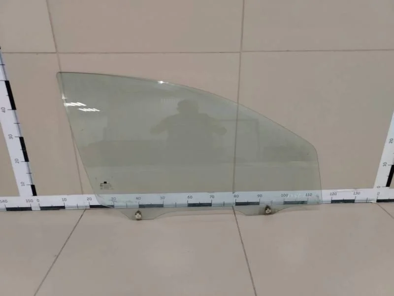 Стекло двери передней правой Chevrolet Aveo T250 2005-2011