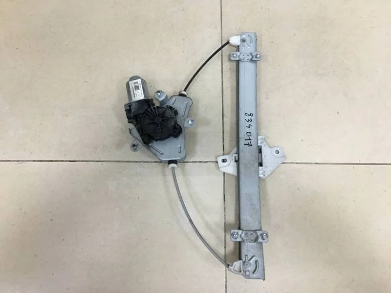 Стеклоподъемник электр. передний правый Hyundai Solaris 2010-2017