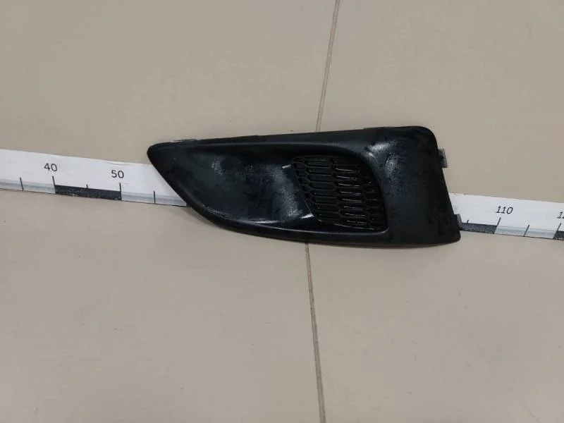 Решетка в бампер правая Chevrolet Aveo T300 2011>