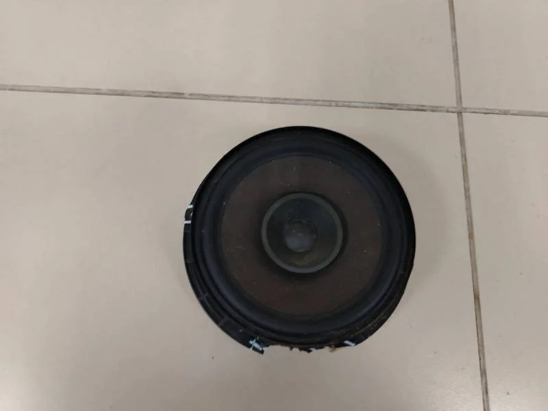 Динамик Volkswagen Polo (Sed RUS) 2011>