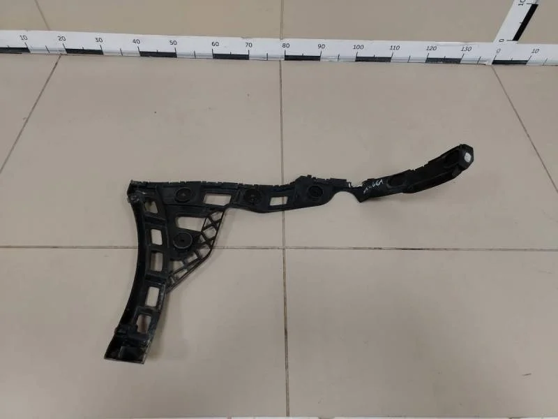 Кронштейн заднего бампера правый Volkswagen Polo (Sed RUS) 2011>