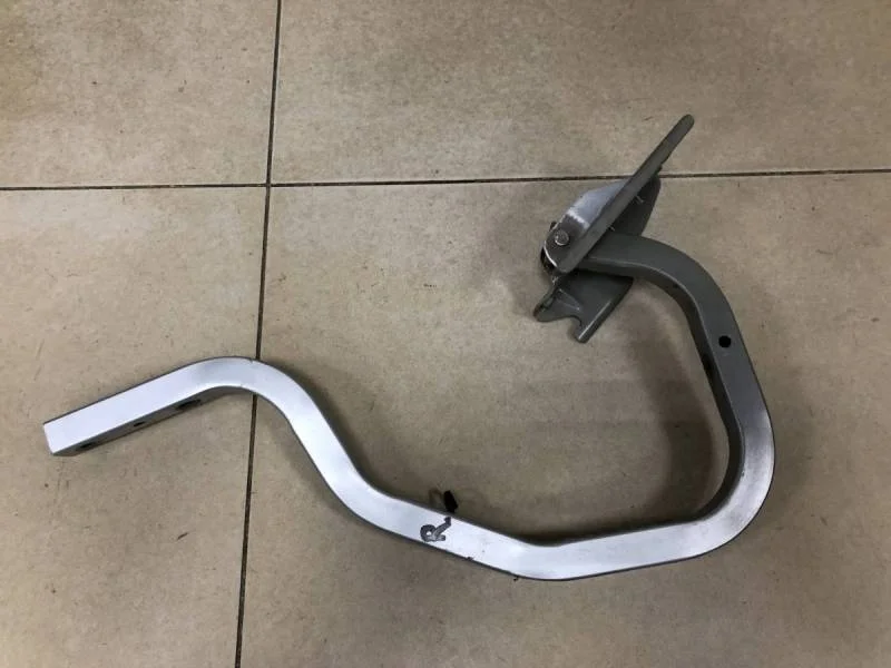 Петля крышки багажника Nissan Almera 3 (G11, G15) 2012>