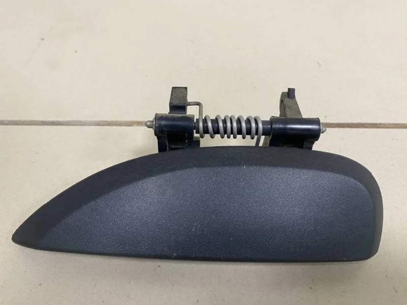 Ручка двери наружная левая Renault Sandero 2014>