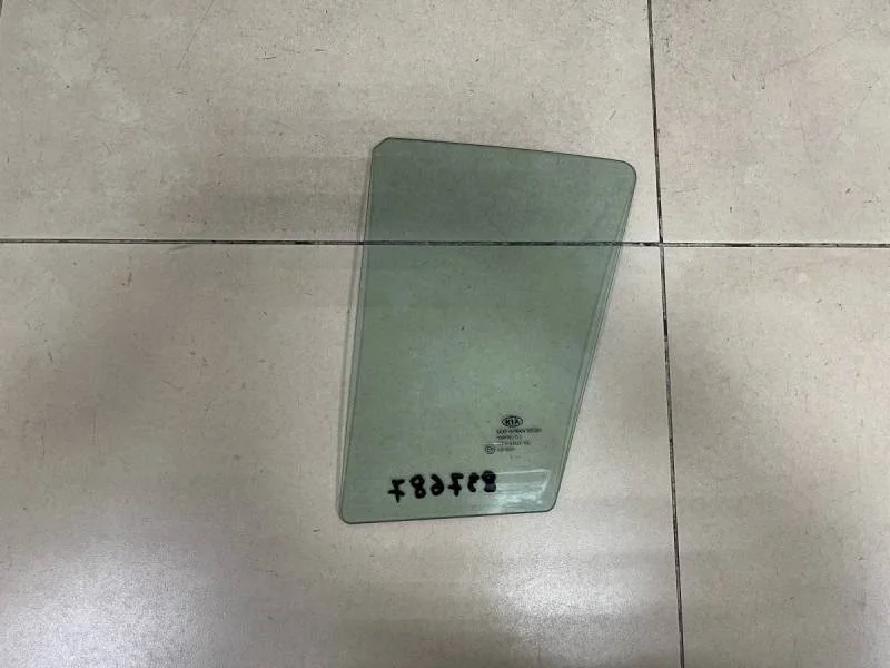 Стекло двери задней левой (форточка) Kia Sportage 3 (SL) 2010-2015