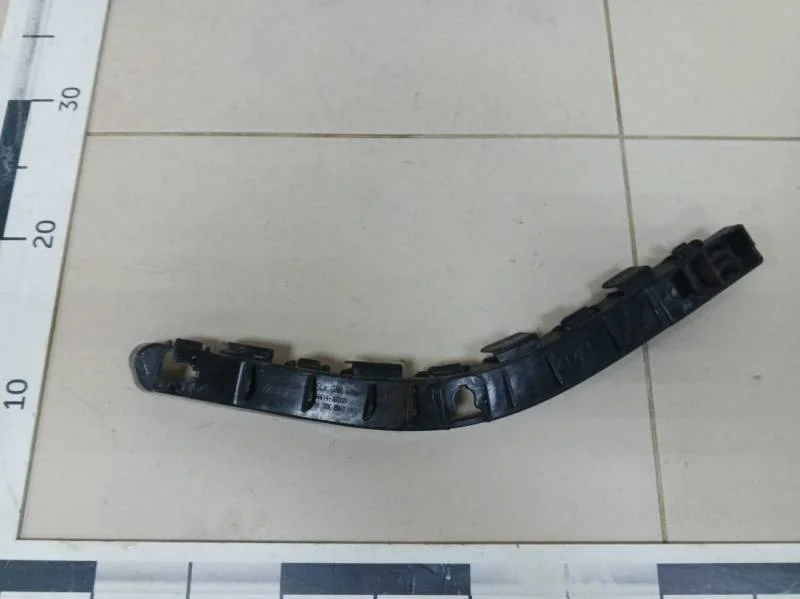 Кронштейн заднего бампера правый Kia Sportage 3 (SL) 2010-2015