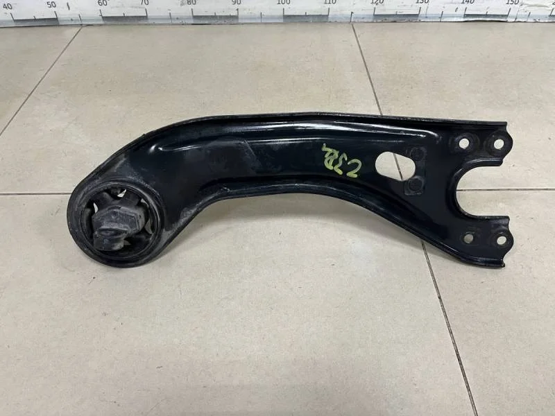 Рычаг задний продольный правый Kia Sportage 3 (SL) 2010-2015