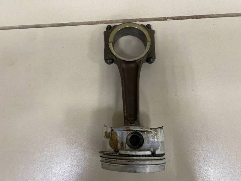 Поршень с шатуном Peugeot 307 2001-2008