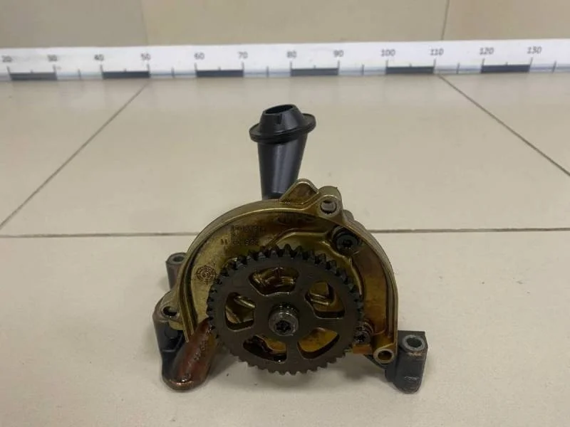 Насос масляный Skoda Yeti 2009>