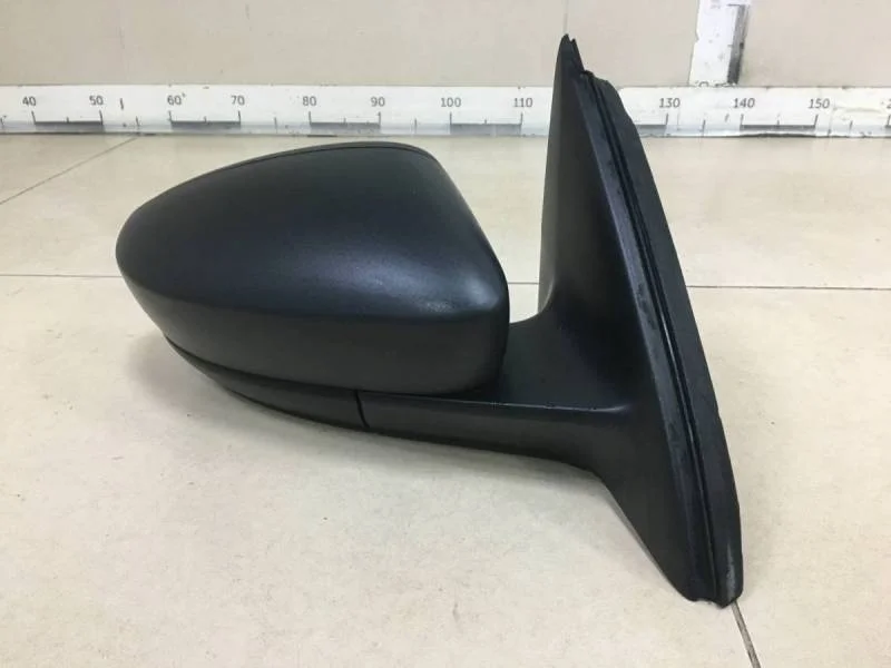 Зеркало правое электрическое Skoda Rapid 2012-2020