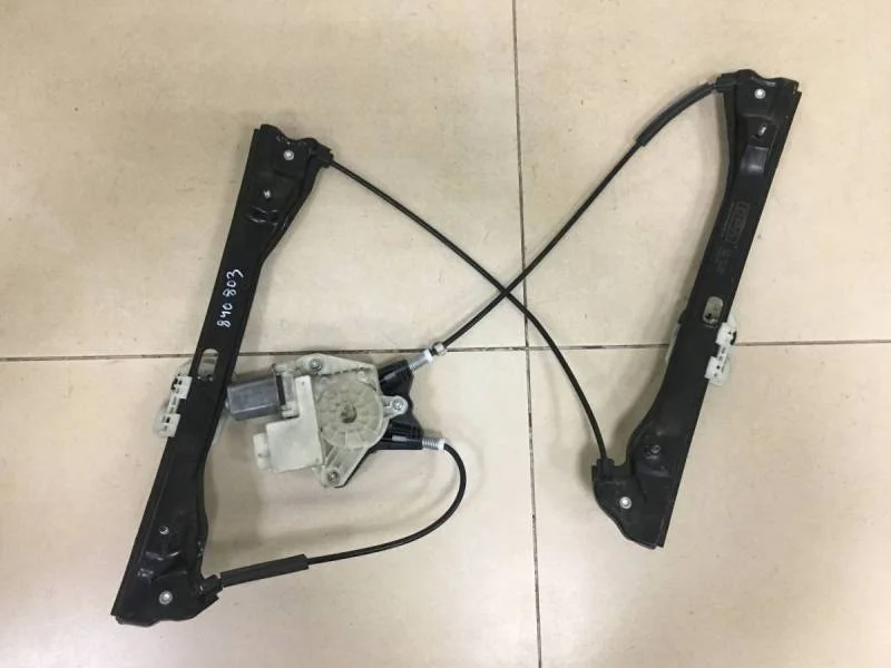 Стеклоподъемник электр. передний правый Skoda Rapid 2012-2020