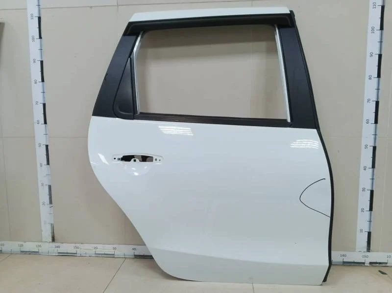 Дверь задняя правая Nissan Terrano (D10) 2014>