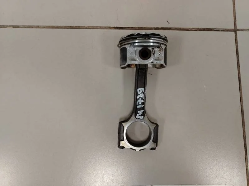 Поршень с шатуном Nissan Tiida (C11) 2007-2014