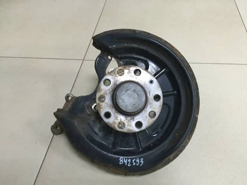 Кулак поворотный задний левый Skoda Octavia (A5 1Z-) 2004-2013