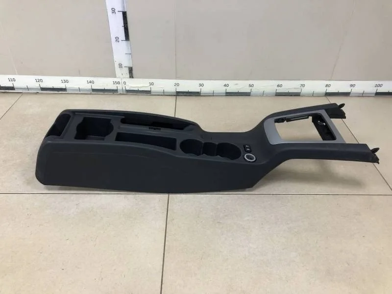 Консоль центральная Skoda Octavia (A5 1Z-) 2004-2013