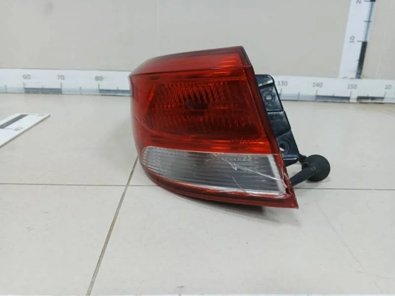 Фонарь задний наружный левый Kia Rio 4 (FB) 2017>
