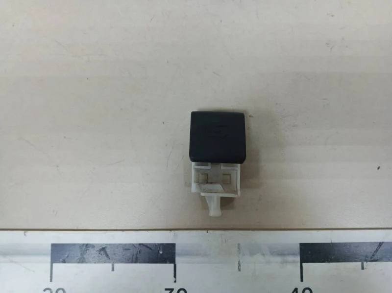 Ручка открывания капота Toyota Avensis (T250) 2003-2009