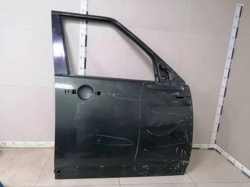 Дверь передняя правая Land Rover Discovery 3 2004-2009