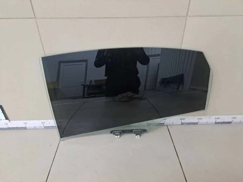 Стекло двери задней левой Nissan Almera 3 (G11, G15) 2012>
