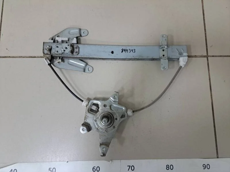 Стеклоподъемник механ. задний левый Nissan Almera 3 (G11, G15) 2012>