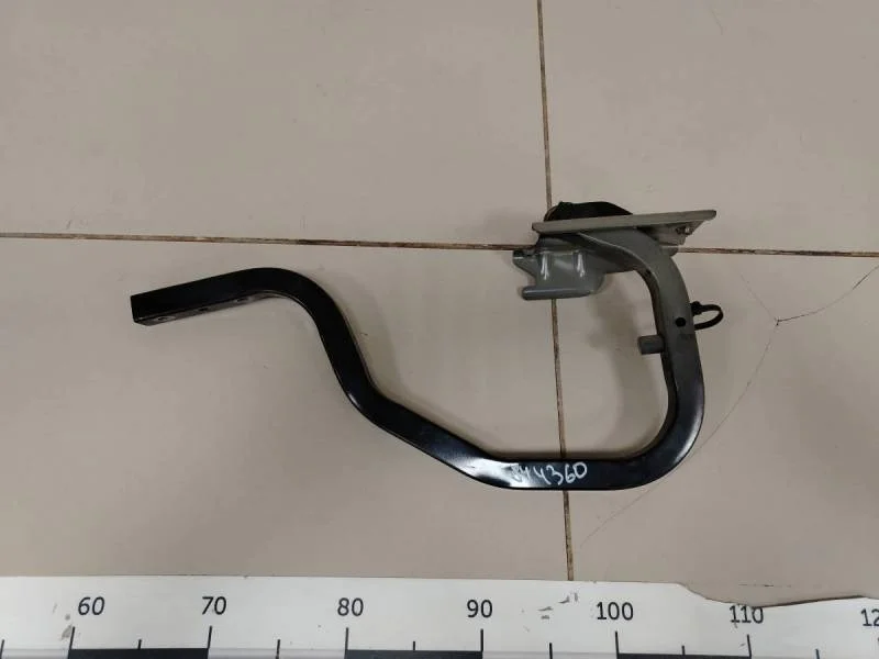 Петля крышки багажника Nissan Almera 3 (G11, G15) 2012>