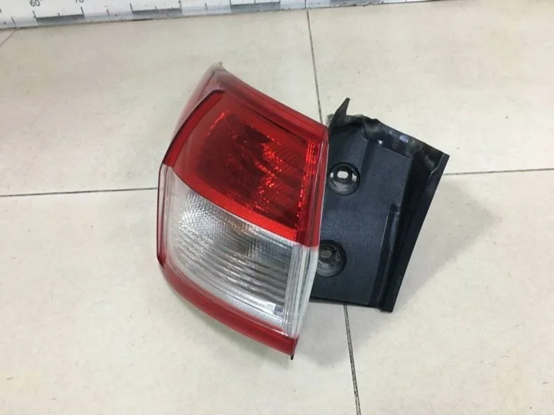 Фонарь задний наружный левый Ford Kuga (CBS) 2012>