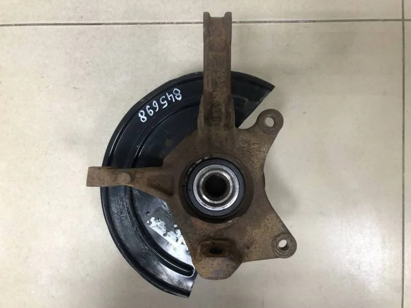 Кулак поворотный передний левый Renault Duster 2012>