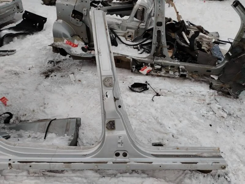 Порог со стойкой правый Lada Largus 2012>