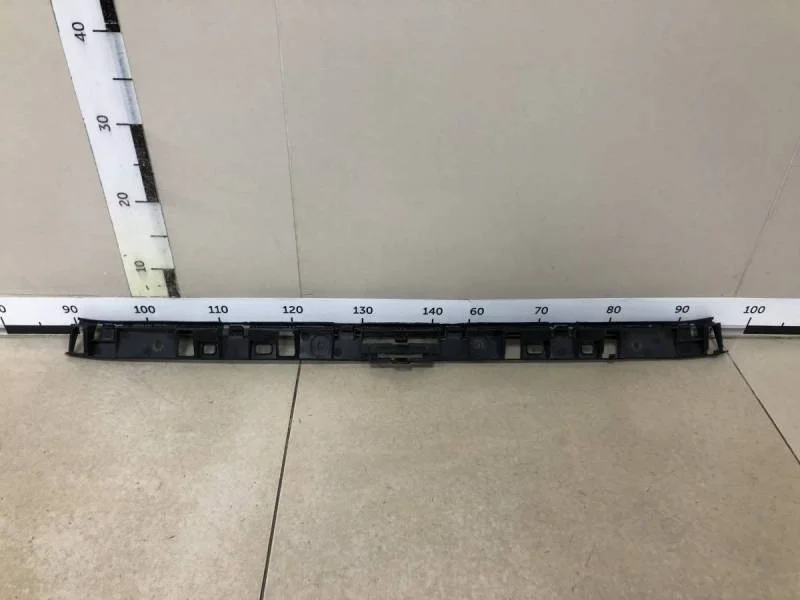 Кронштейн заднего бампера Volkswagen Jetta (5K) 2011>