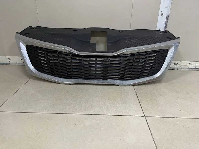 Решетка радиатора Kia Rio 3 (UB) 2011-2017