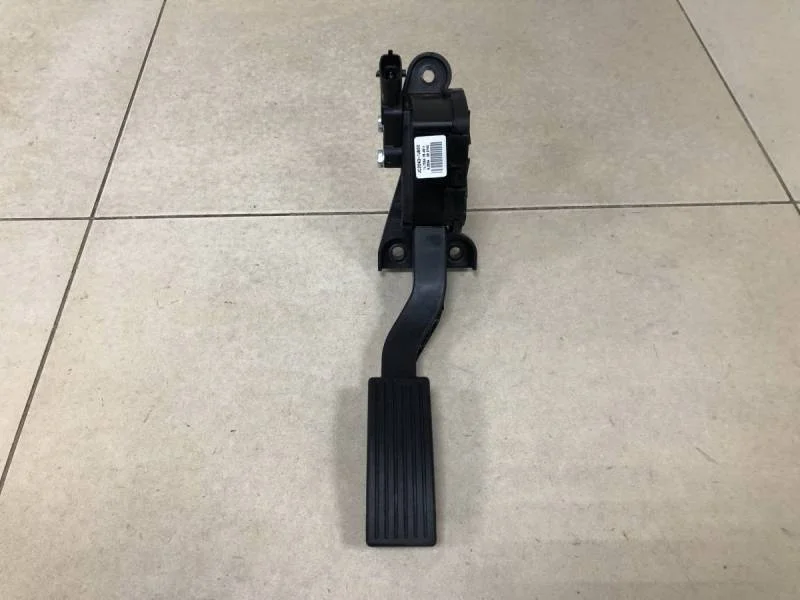 Педаль газа Hyundai Solaris 2010-2017