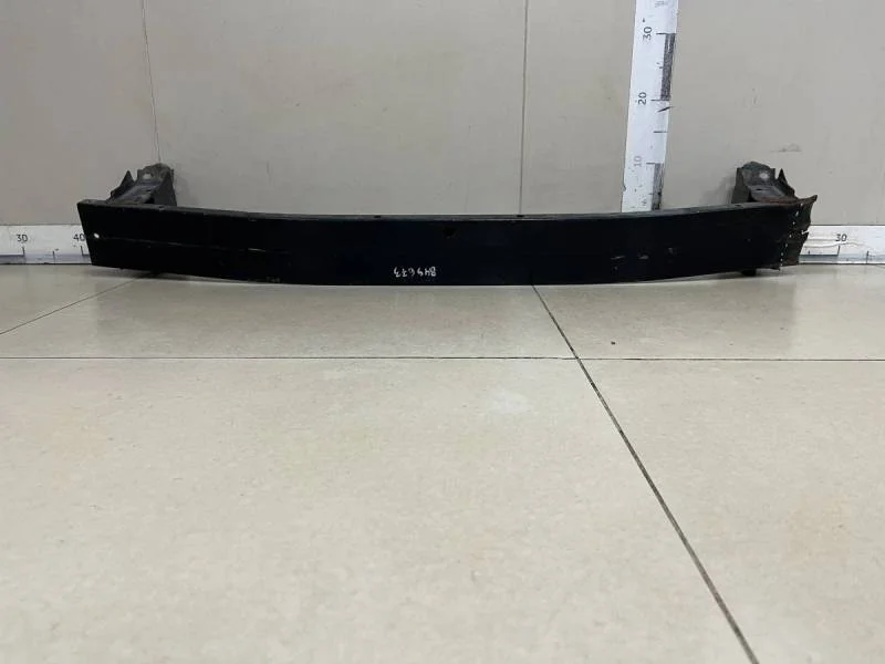 Усилитель переднего бампера Suzuki Liana 2001-2007