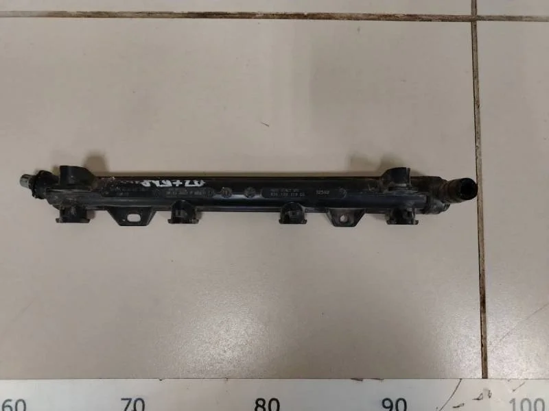 Рейка топливная (рампа) Volkswagen Polo (Sed RUS) 2011>