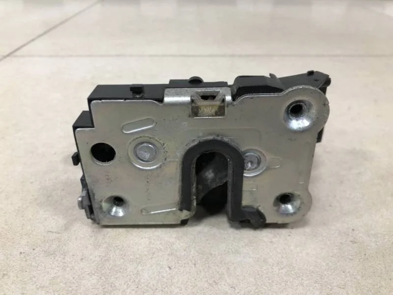 Замок двери задней правой Lada Largus 2012>