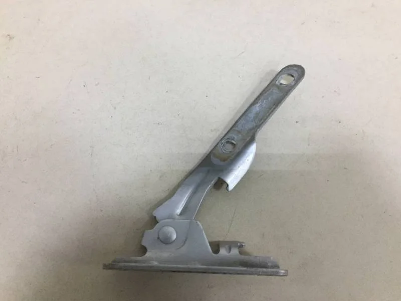 Петля капота левая Lada Largus 2012>