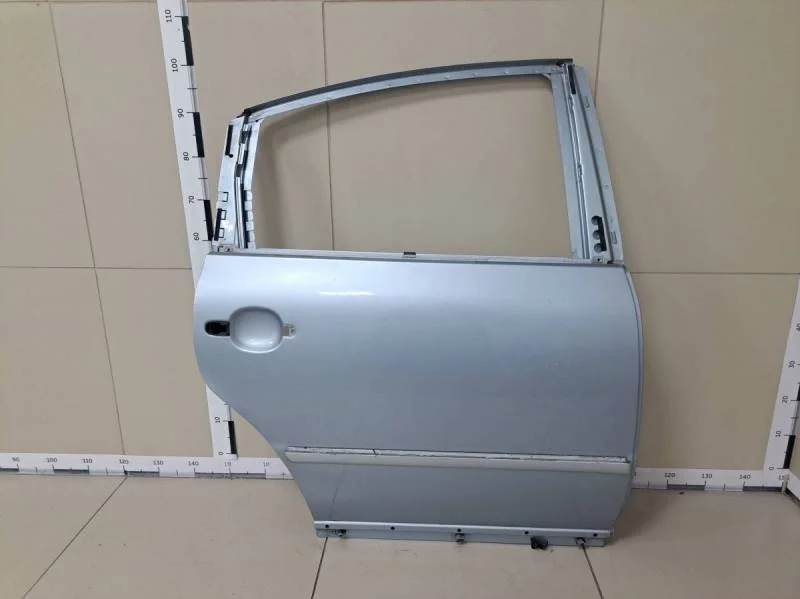 Дверь задняя правая Volkswagen Passat B5 2000-2005