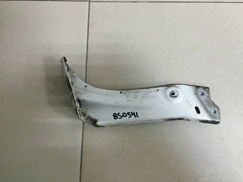 Кронштейн крепления крыла Skoda Octavia (A7) 2013>