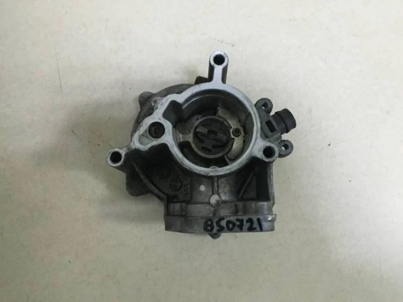 Насос вакуумный Skoda Octavia (A7) 2013>