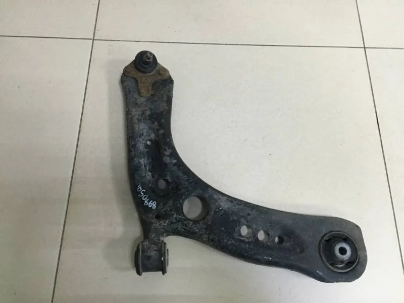 Рычаг передний правый Skoda Octavia (A7) 2013>