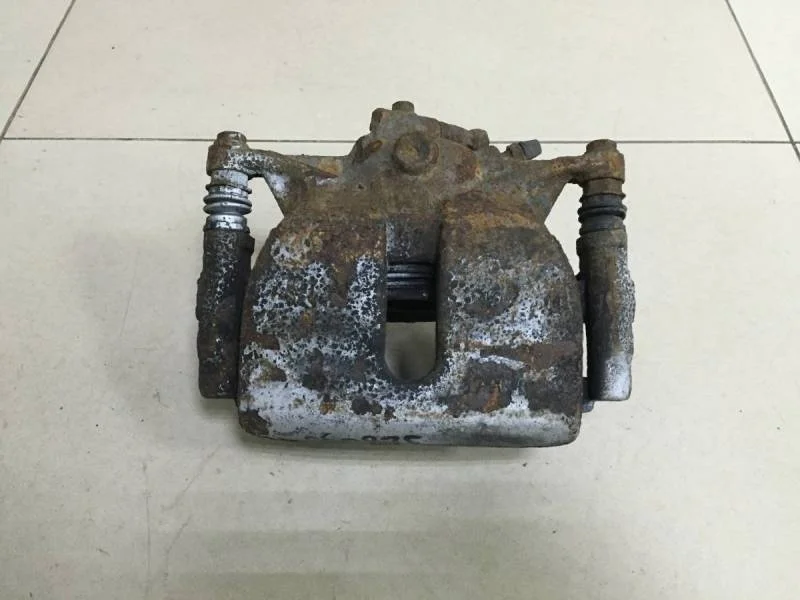 Суппорт передний левый Skoda Octavia (A7) 2013>