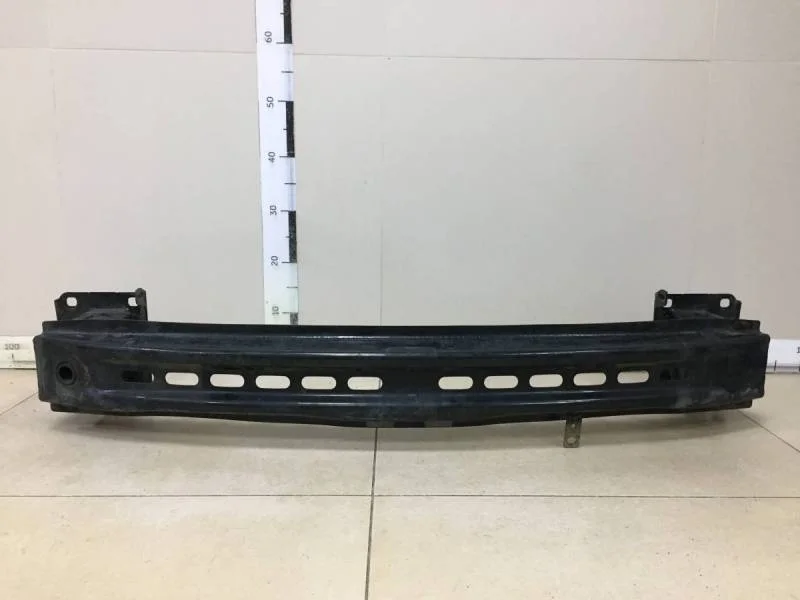 Усилитель переднего бампера Skoda Octavia (A7) 2013>