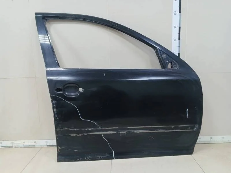 Дверь передняя правая Skoda Octavia (A5 1Z-) 2004-2013