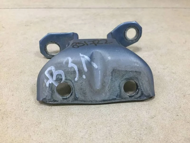 Петля двери задней левой верхняя Hyundai Elantra (HD) 2006-2010