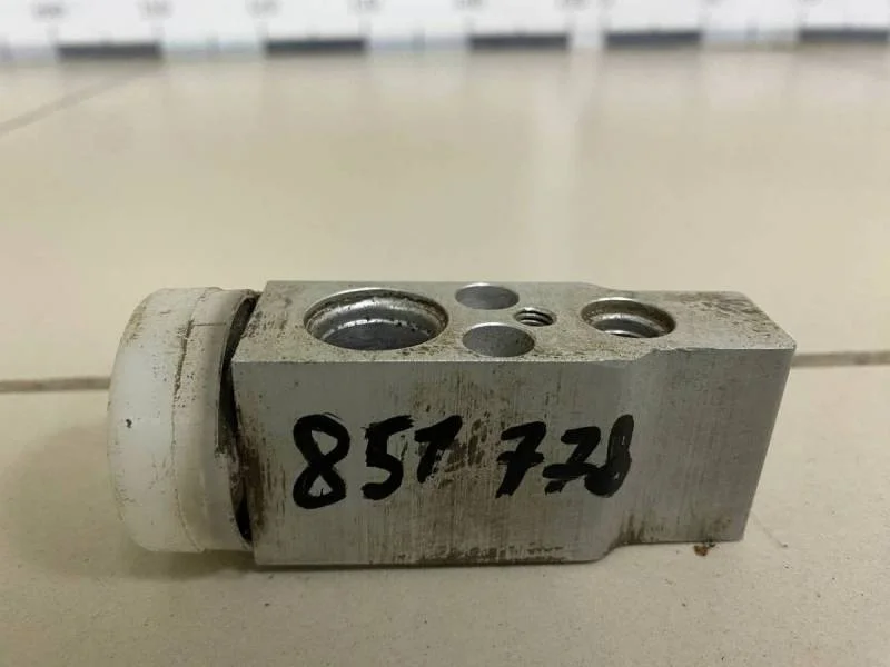 Клапан кондиционера Mitsubishi Lancer 9  (CS/Classic) 2000-2011