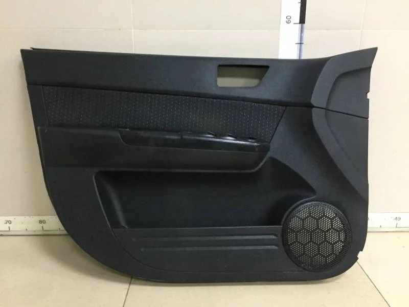 Обшивка двери передней левой Hyundai Getz 2002-2010