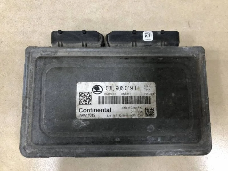 Блок управления двигателем Skoda Rapid 2012-2020