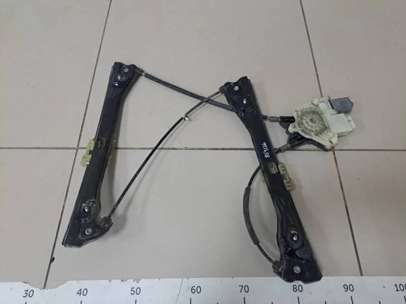 Стеклоподъемник электр. передний левый Skoda Rapid 2012-2020