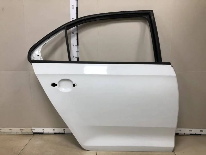 Дверь задняя правая Skoda Rapid 2012-2020