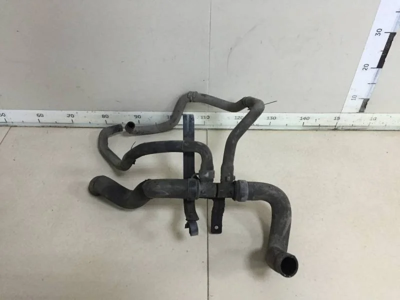 Патрубок радиатора охлаждения Citroen C4 2005-2011