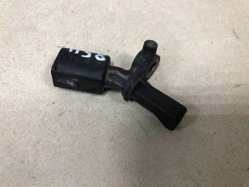 Датчик ABS задний левый Skoda Rapid 2012-2020